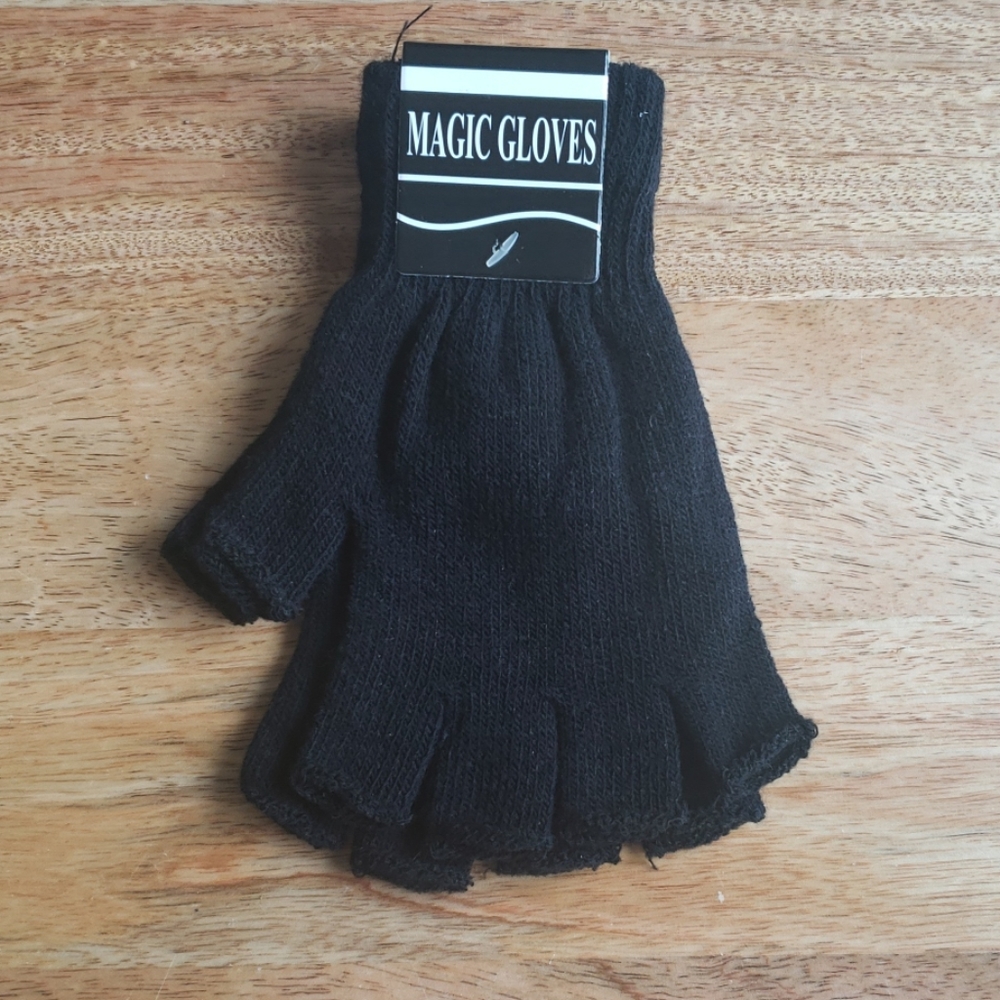 Fingerless gloves